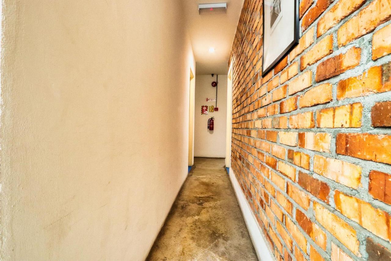 Bata Merah Boutique Hotel Banting  Buitenkant foto