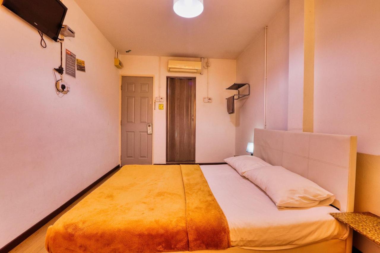 Bata Merah Boutique Hotel Banting  Buitenkant foto